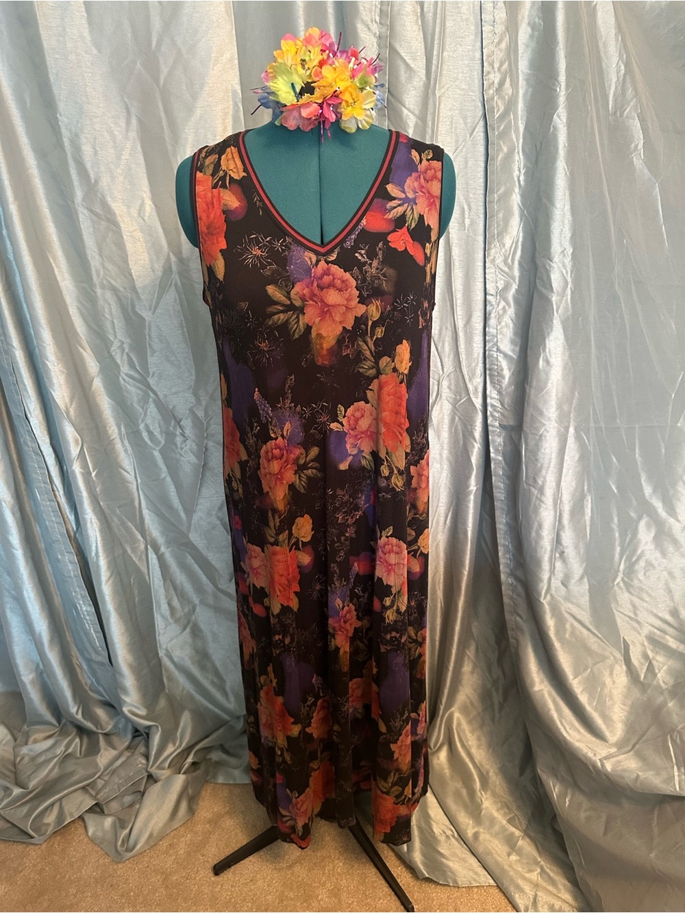 Johnny Was Embroidered Floral V-necked dress  XL